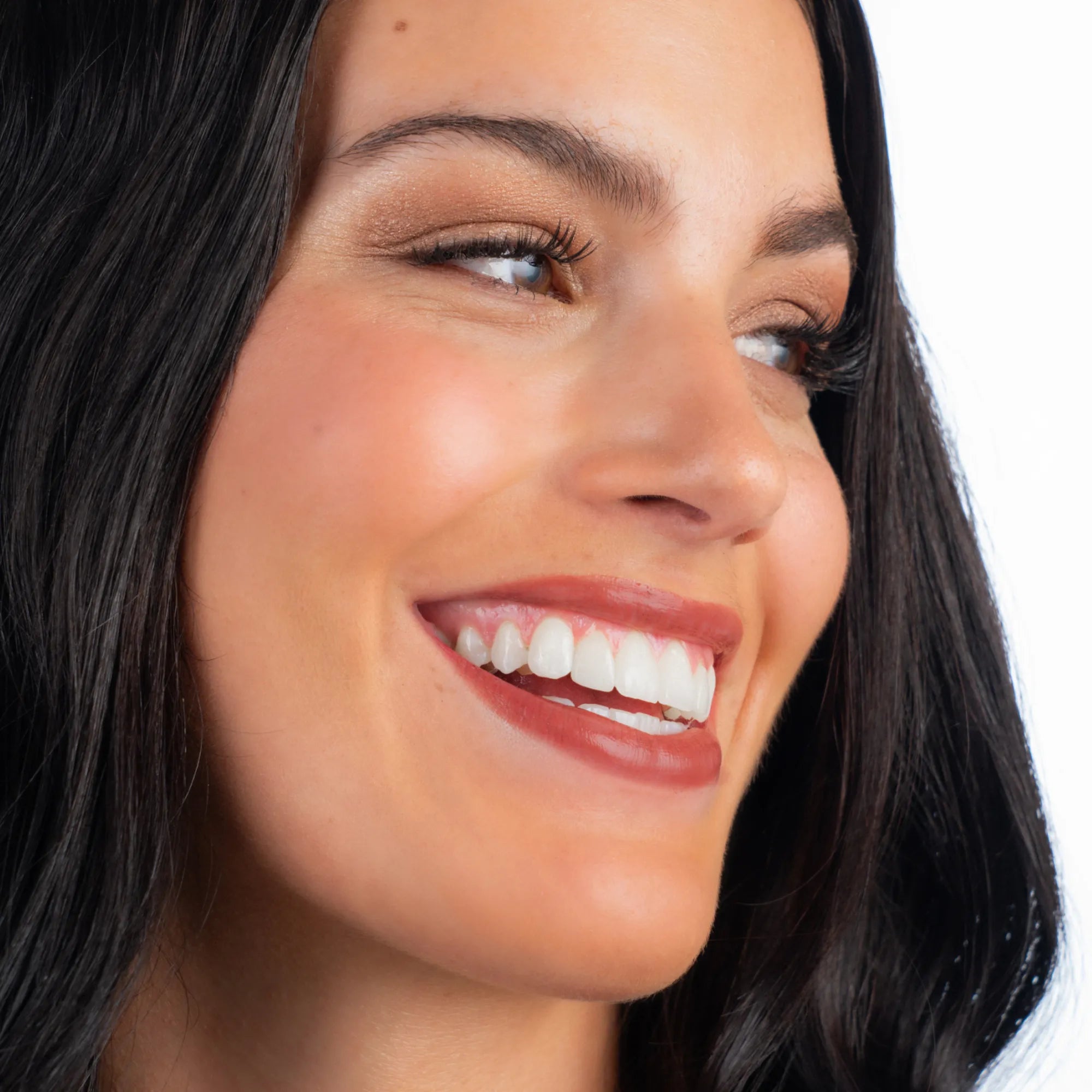 Model wearing LIpSense Lip Color shade Velvet product
