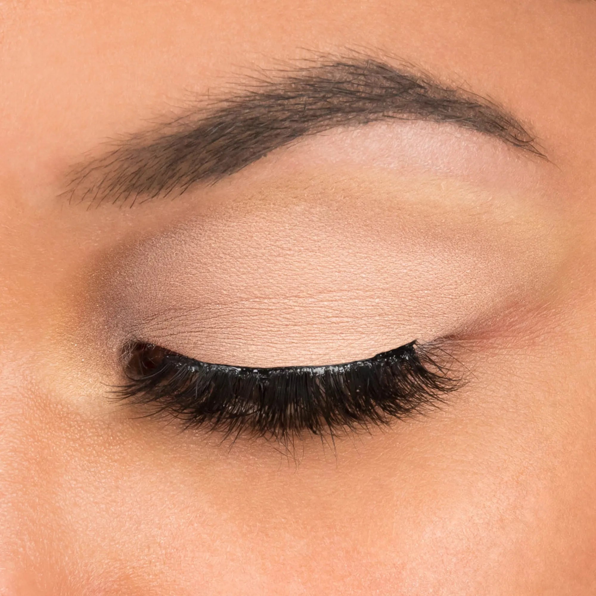 ShadowSense product shade Candlelight skin tone medium