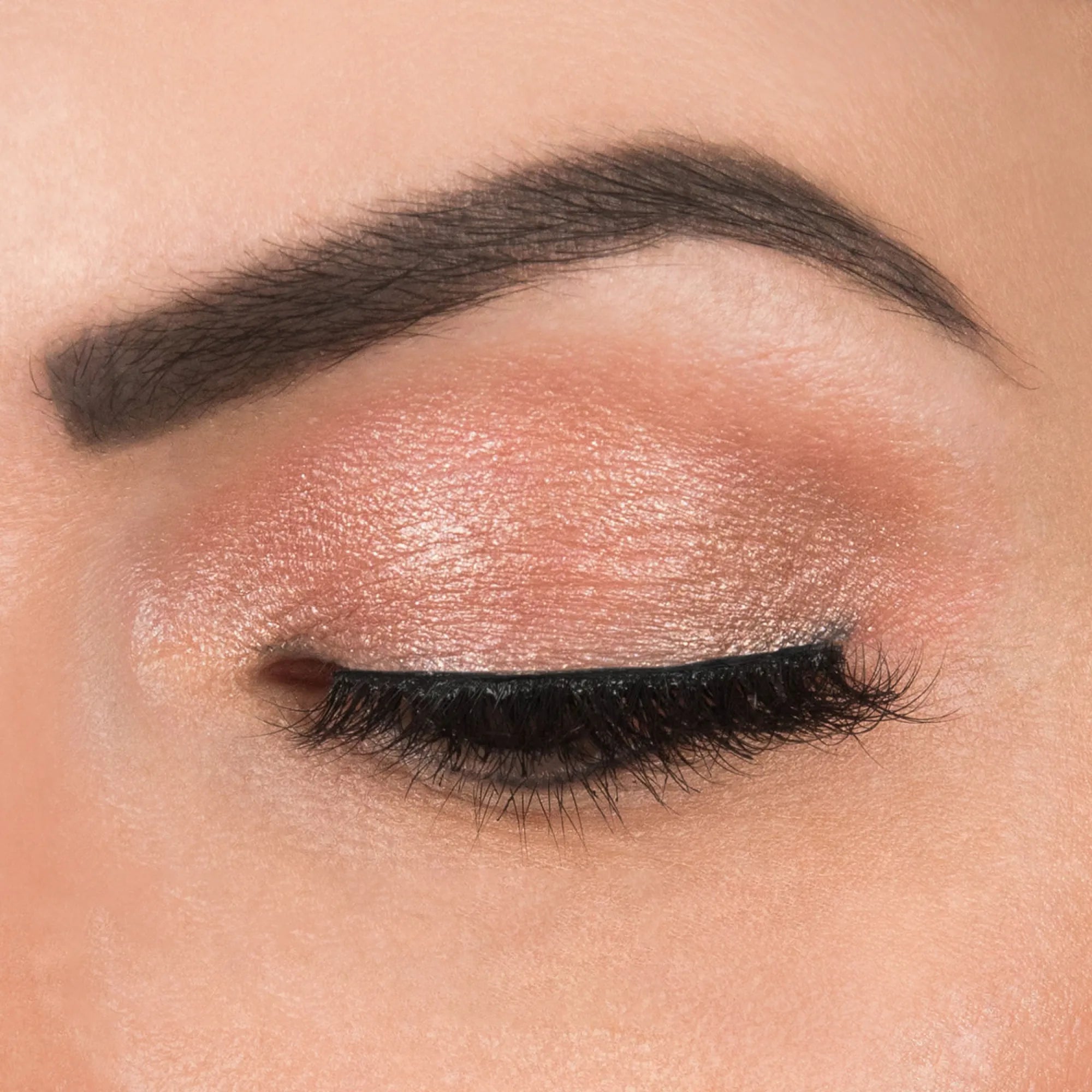 ShadowSense product shade Moca Java Shimmer skin tone light